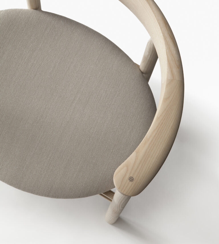 Linea RMT6 Armchair