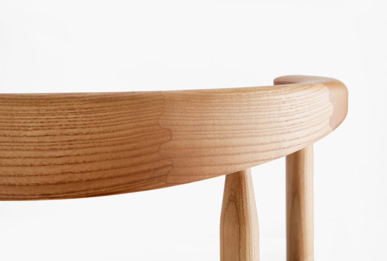 Linea RMT6 Armchair