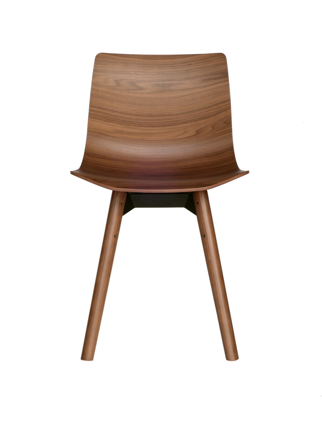 Case Furniture Loku Chair เก้าอี้ไม้อัดขึ้นรูปสามมิติ ดีไซน์โค้งลื่นแบบญี่ปุ่น มีให้เลือกไม้โอ๊คหรือวอลนัต บนโครงไม้ทรงเพรียว นั่งสบายและน้ำหนักเบา