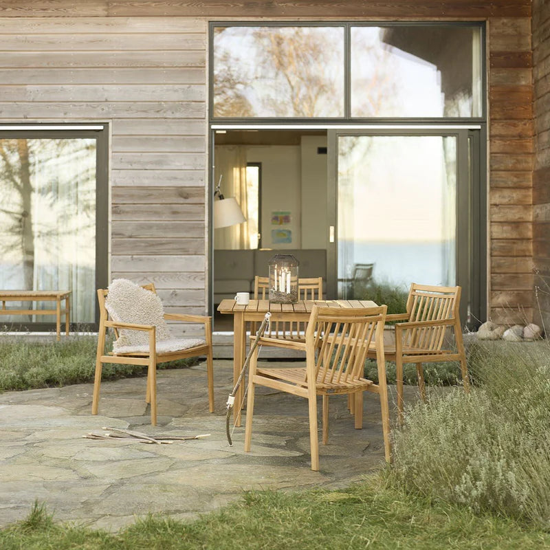 FDB Møbler M3 Sammen Garden Table โต๊ะ outdoor ขนาดเล็กไม้ teak ออกแบบโดย Thomas E. Alken