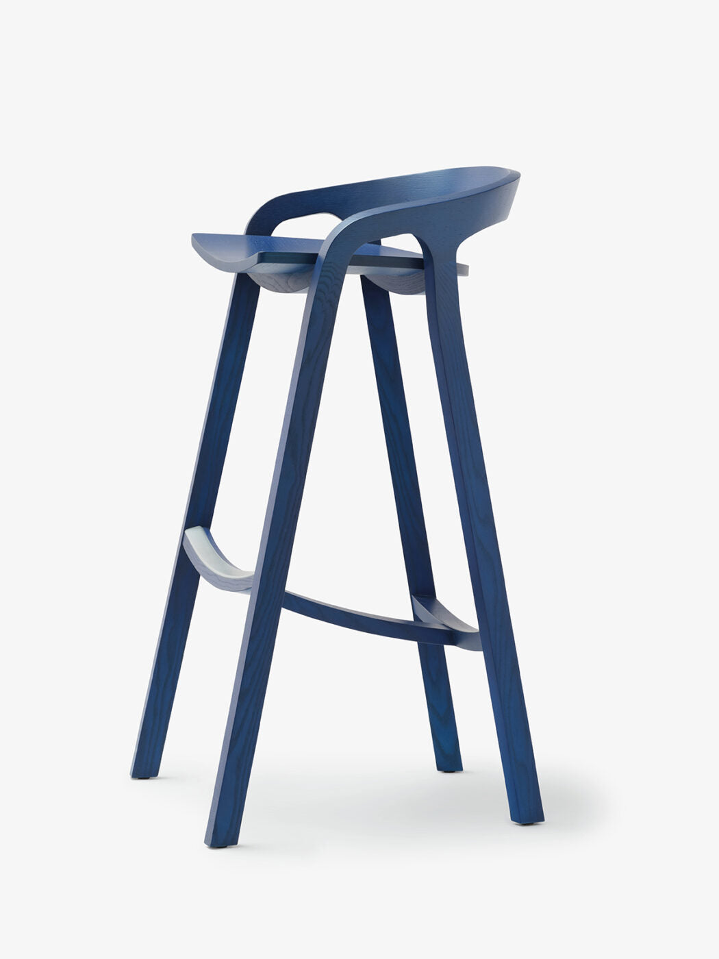 Mattiazzi MC1 SHE SAID Counter และ Bar Stool สตูลไม้ ash ออกแบบโดย Nitzan Cohen พร้อม backrest โค้งต่อเนื่องและรายละเอียดงานไม้ร่วมสมัย