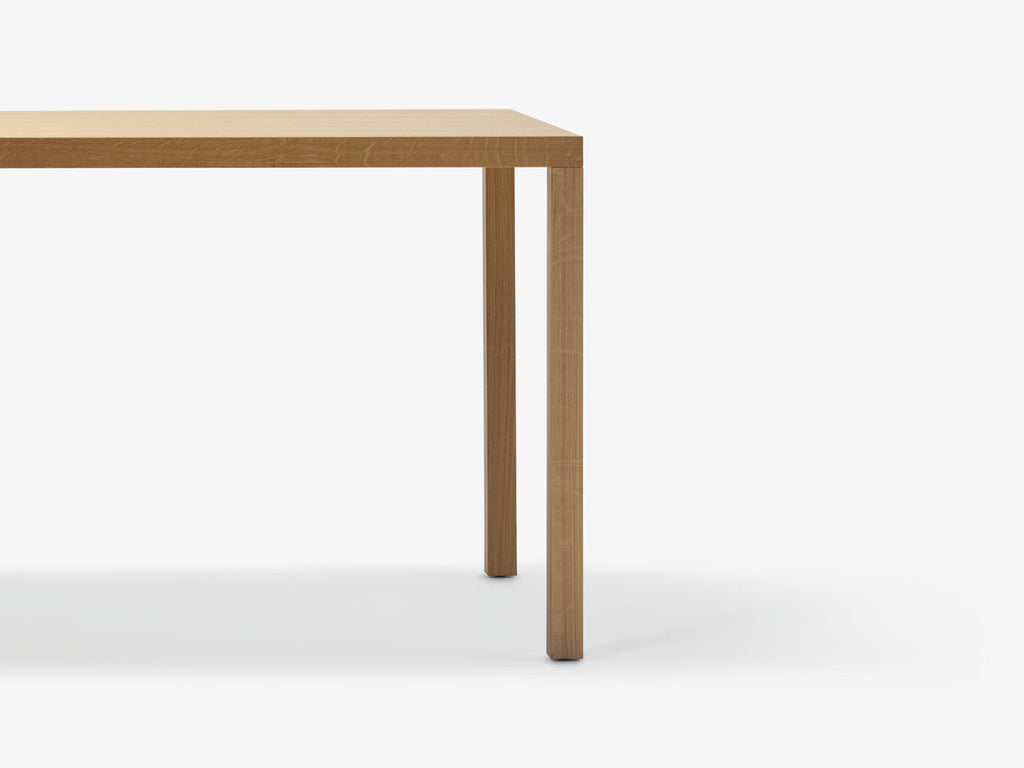 Mattiazzi MC14 PRIMO Table โต๊ะโครงไม้ oak สำหรับพื้นที่รับประทานอาหารและทำงานร่วมสมัย