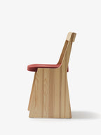 Mattiazzi MC19 FRONDA Chair เก้าอี้โครงไม้ pine พร้อม shelf ใต้ที่นั่งและ steel seat สำหรับพื้นที่ภายในร่วมสมัย