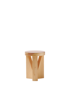 Mattiazzi MC20 CUGINO Stool/Table สตูลและโต๊ะข้างโครงไม้ oak สำหรับพื้นที่ภายในร่วมสมัย