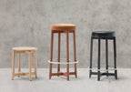 Mattiazzi APSIS Stool สตูลโครงไม้ solid beech สำหรับโต๊ะอาหาร คาเฟ่ และพื้นที่ภายในร่วมสมัย
