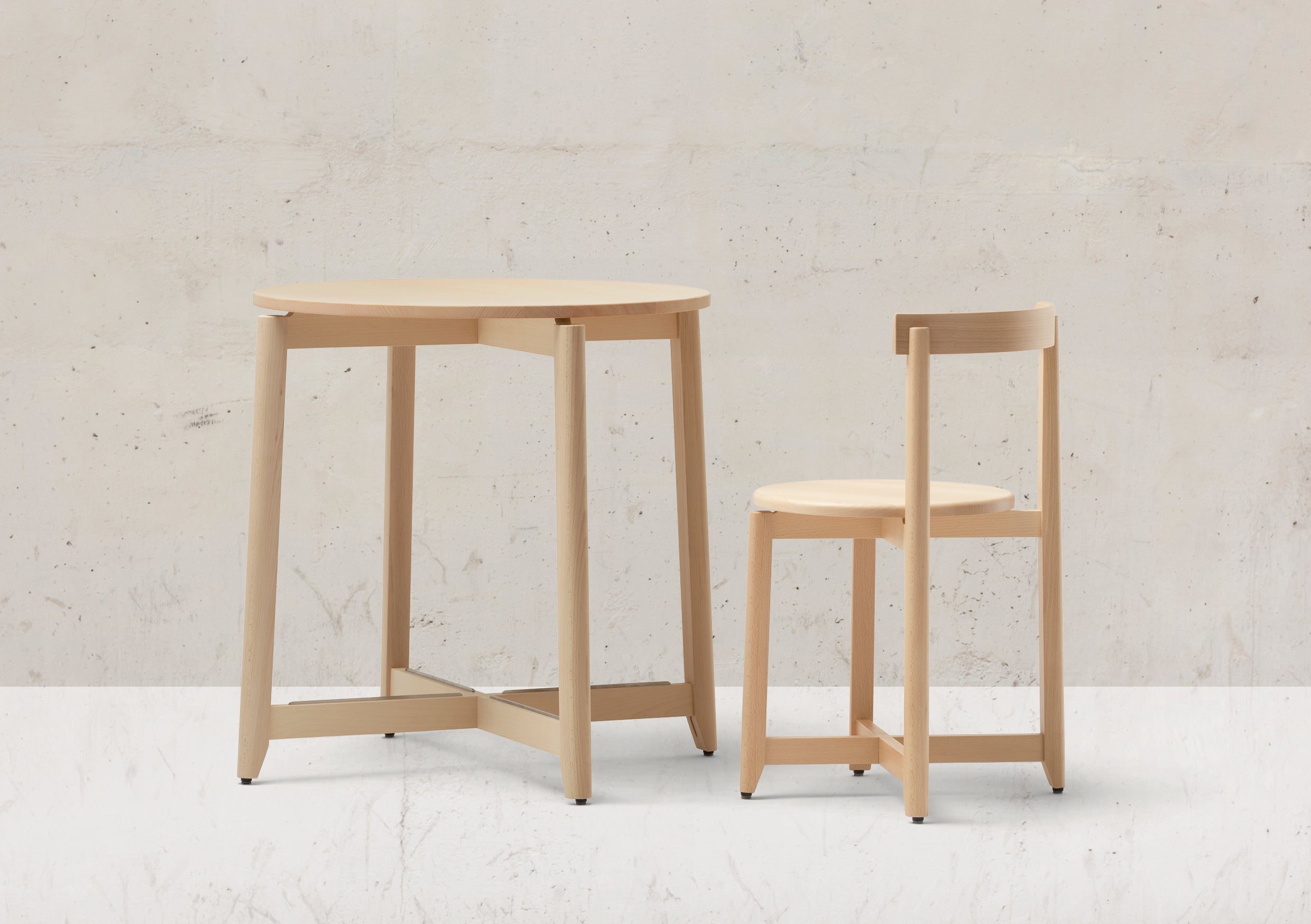 Mattiazzi APSIS Table โต๊ะไม้ solid beech ทรงกลมและทรงสี่เหลี่ยมสำหรับร้านอาหาร คาเฟ่ และพื้นที่ภายในร่วมสมัย