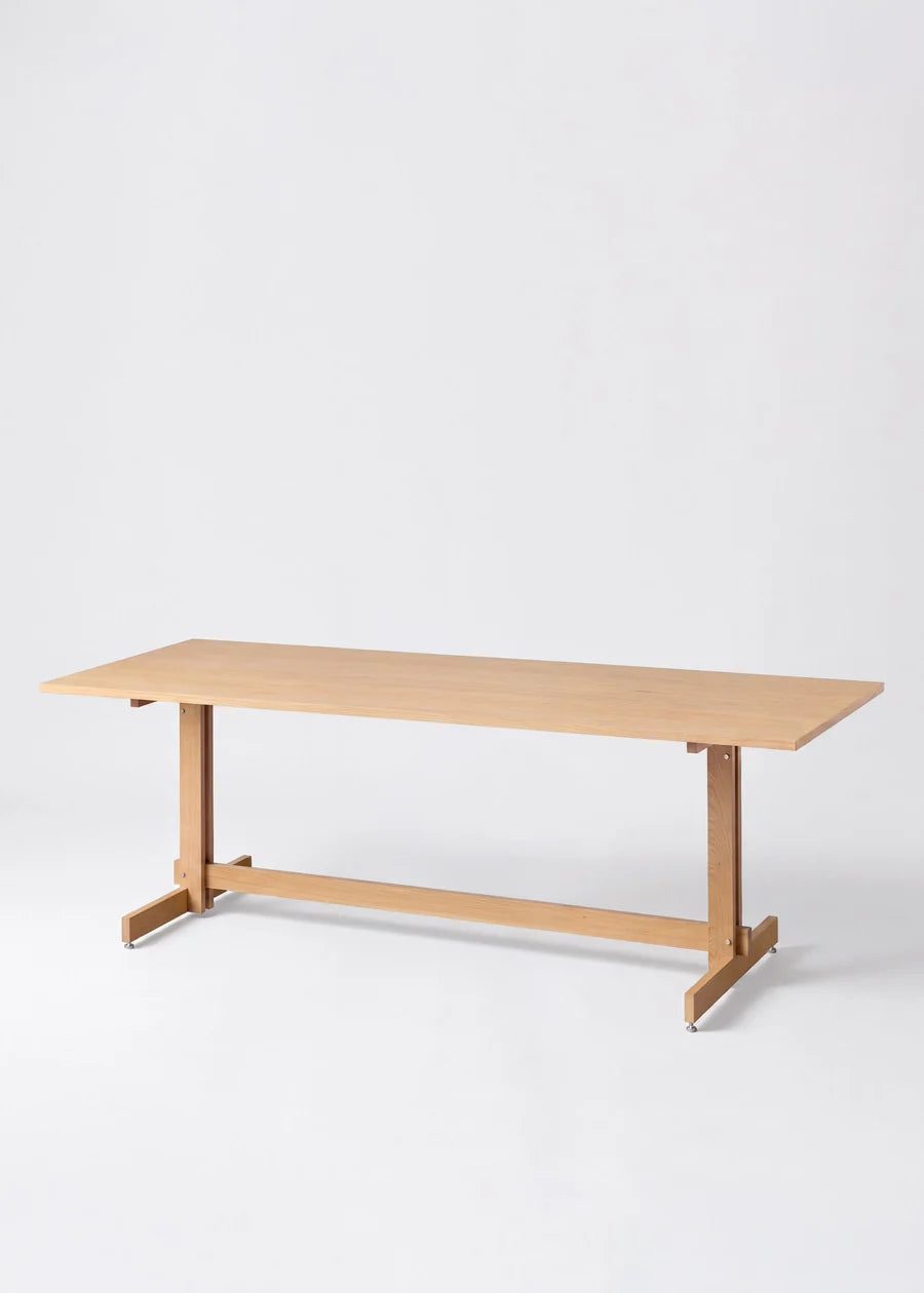 KUMU Dining Table