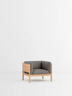 MOEBE Lounge Chair