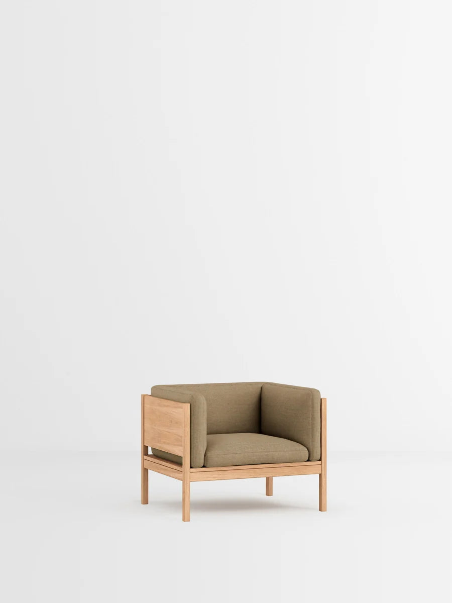 MOEBE Lounge Chair