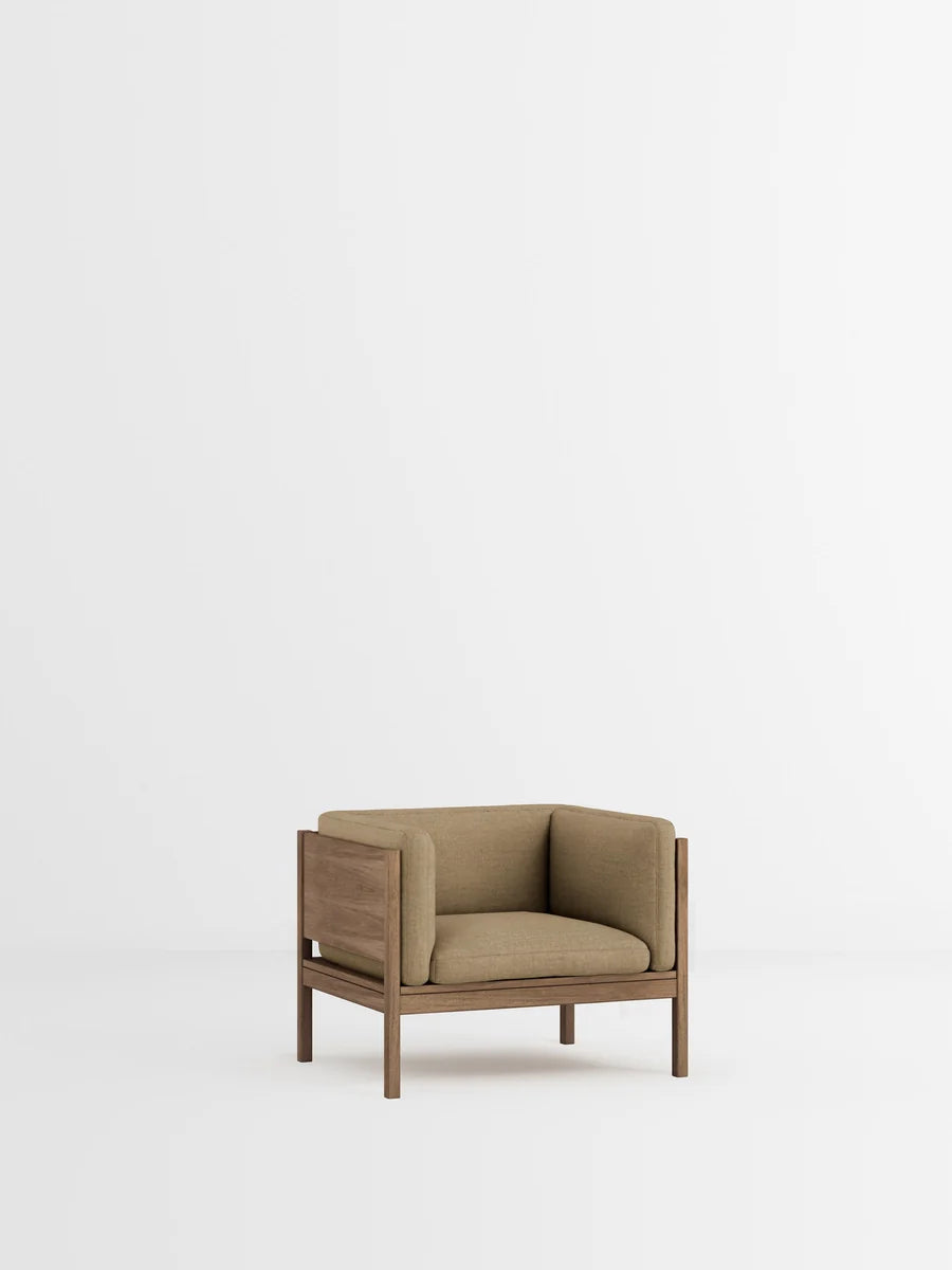 MOEBE Lounge Chair