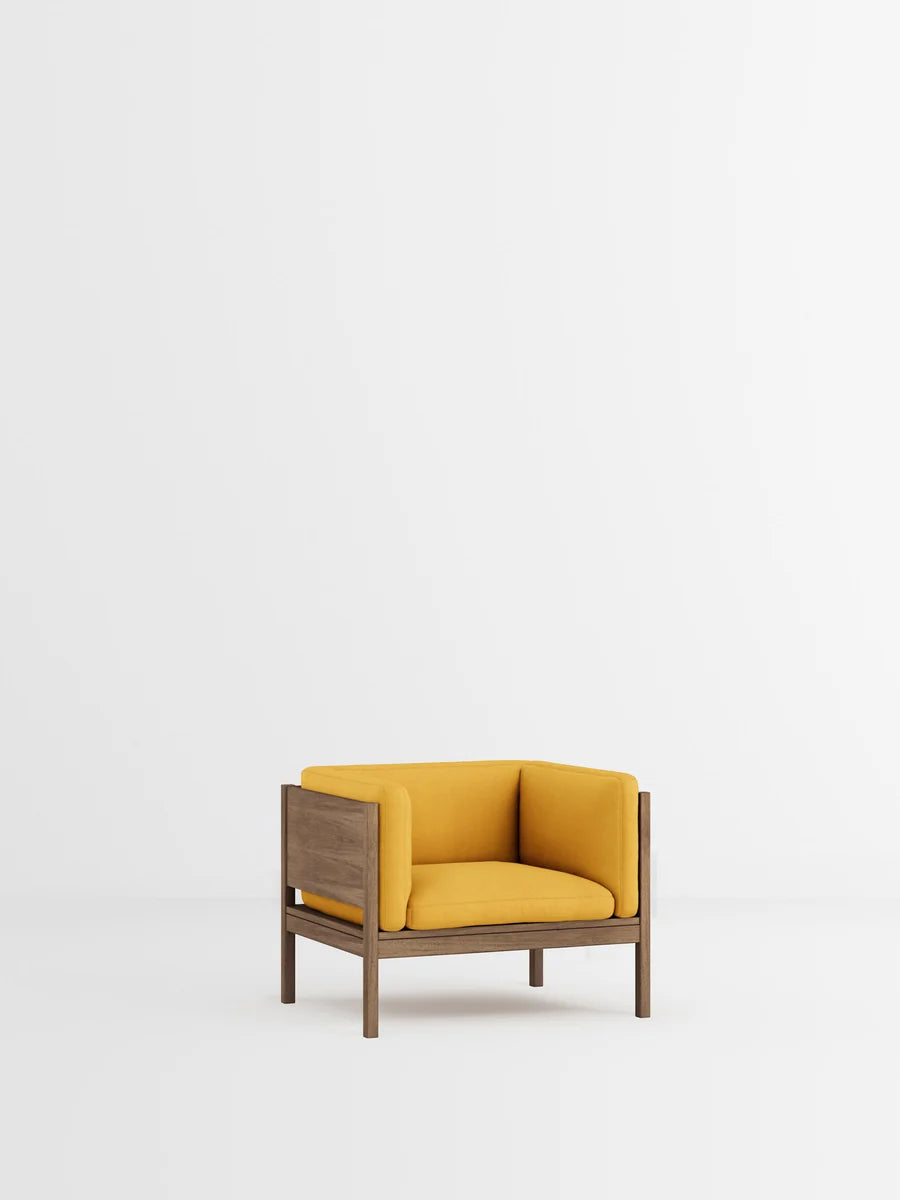 MOEBE Lounge Chair