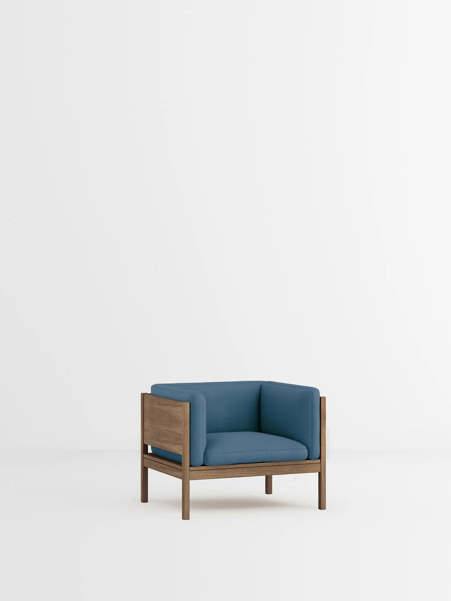 MOEBE Lounge Chair