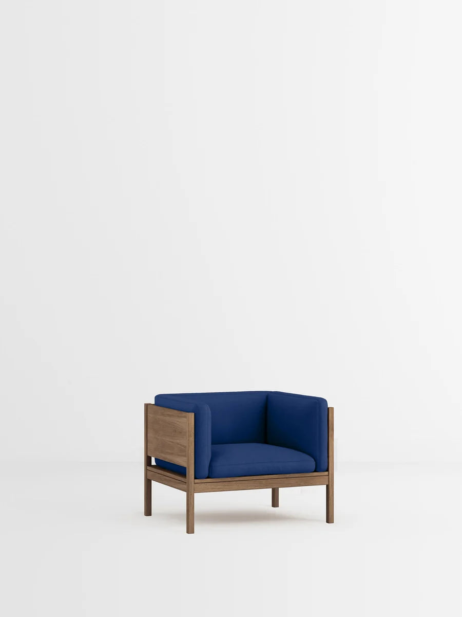MOEBE Lounge Chair