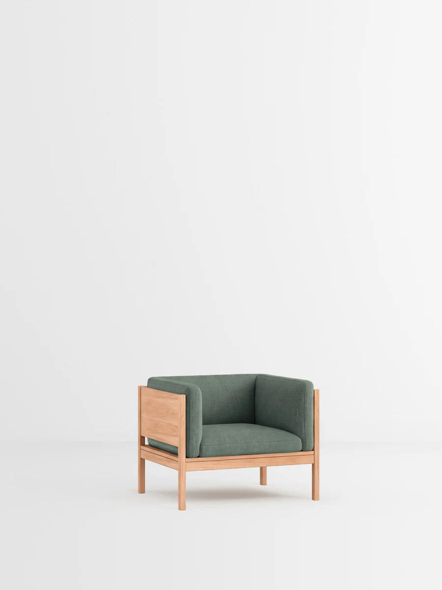 MOEBE Lounge Chair