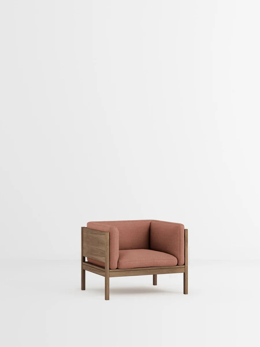 MOEBE Lounge Chair