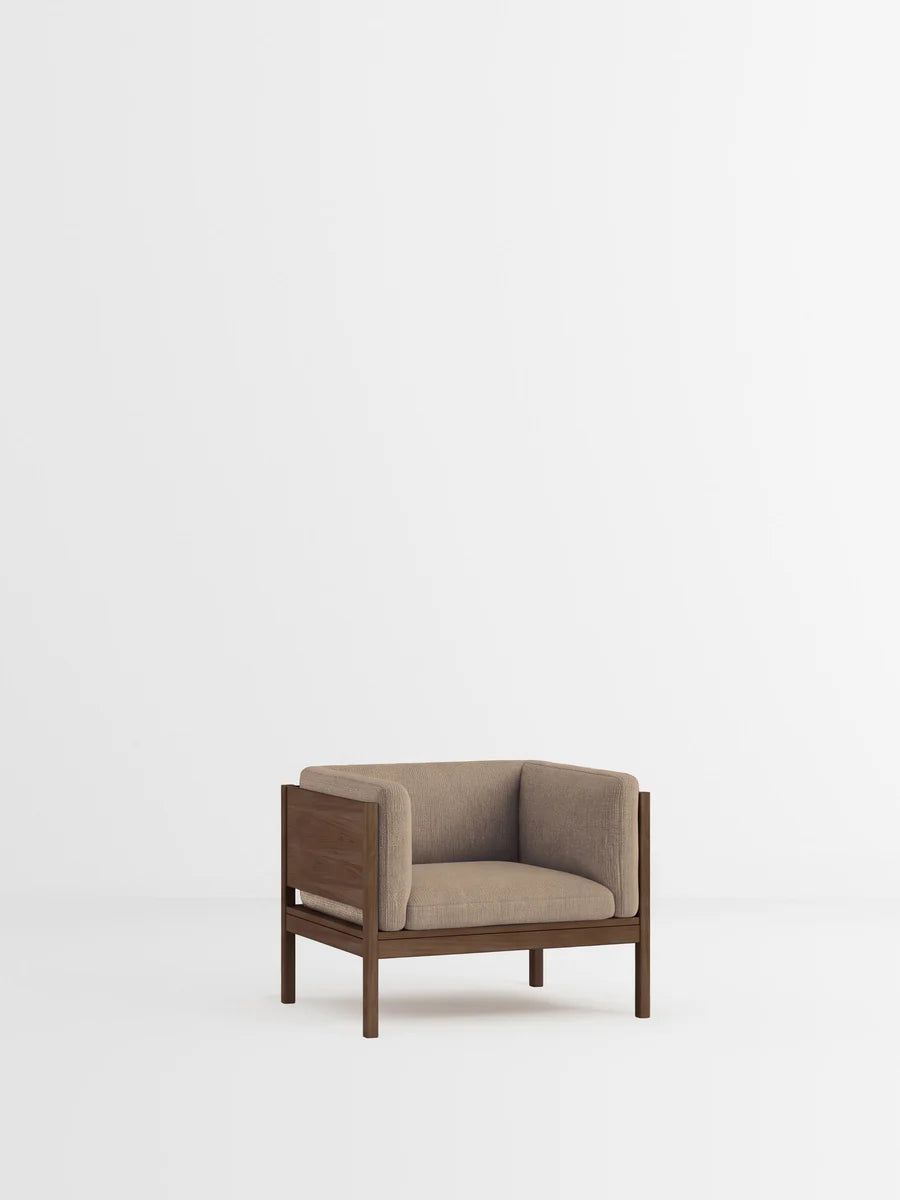 MOEBE Lounge Chair