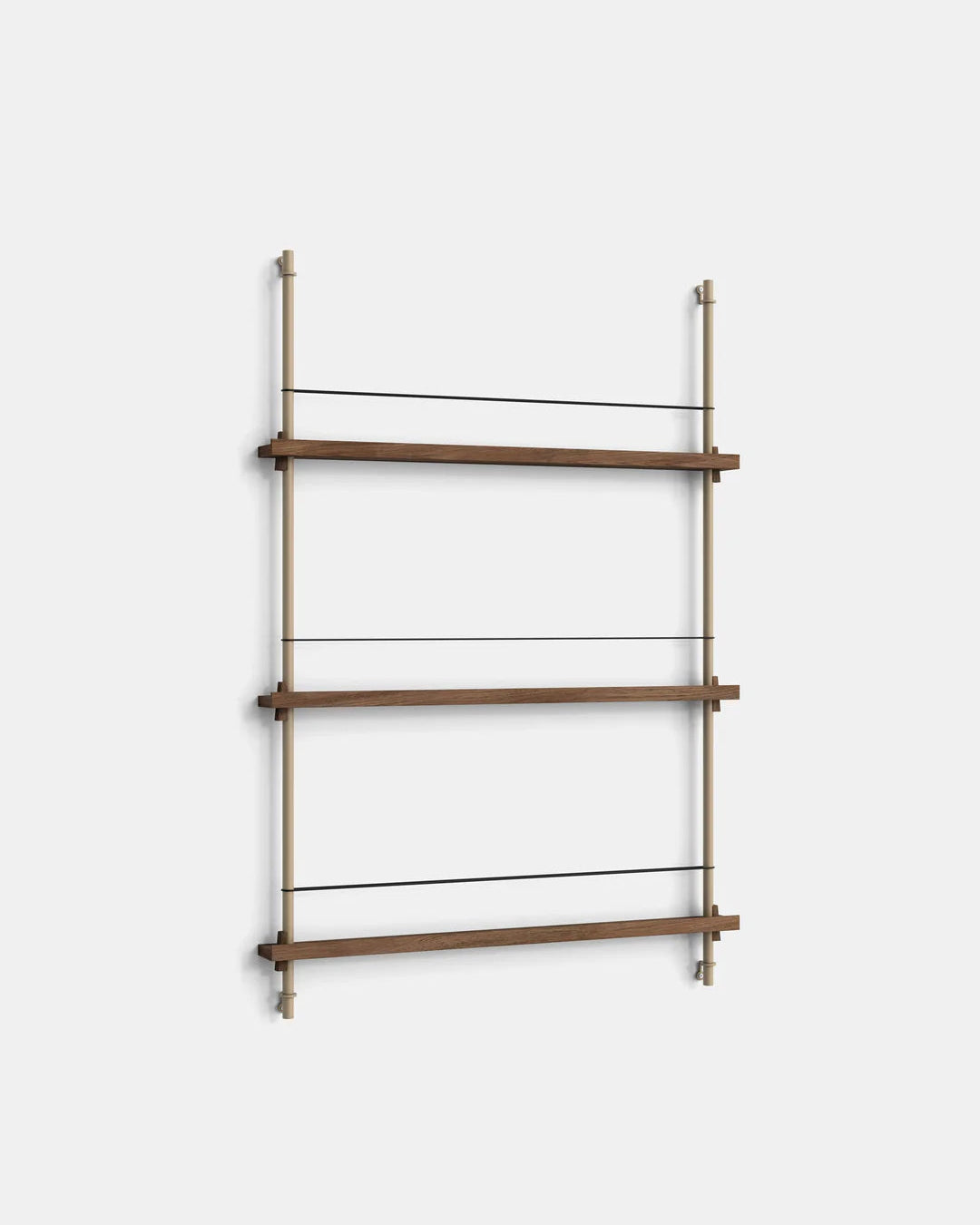 ชั้นวางของจาก MOEBE ดีไซน์เรียบง่ายแบบสแกนดิเนเวีย ปรับเปลี่ยนได้ตามพื้นที่และการใช้งาน ผลิตจากไม้โอ๊กแท้และโครงเหล็กเคลือบสีพาวเดอร์ แบบโมดูลาร์ปรับเพิ่มช่องหรือทำเต็มผนังได้ ใช้ชั้นไม้โอ๊ควีนียร์ FSC นำเข้าโดย Old Pine Trees.