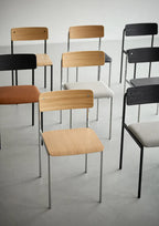 MOEBE Offset Chair เก้าอี้โครงเหล็กดีไซน์มินิมอล ที่นั่งไม้โอ๊ค จากแบรนด์ MOEBE