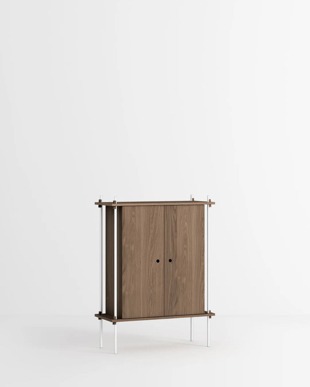 ชั้นวางของ ชั้นเก็บของ ชั้นวางตกแต่งบ้าน ชั้นจัดแสดงของสะสม ชั้นจัดระเบียบ และชั้นโชว์ของจาก MOEBE ดีไซน์เรียบง่ายแบบสแกนดิเนเวีย ปรับเปลี่ยนได้ตามพื้นที่และการใช้งาน ผลิตจากไม้โอ๊กแท้และเหล็กเคลือบสีพาวเดอร์ สะท้อนแนวคิดของ Old Pine Trees เรื่องความงามที่ใช้งานได้จริงและอยู่กับเราได้นาน