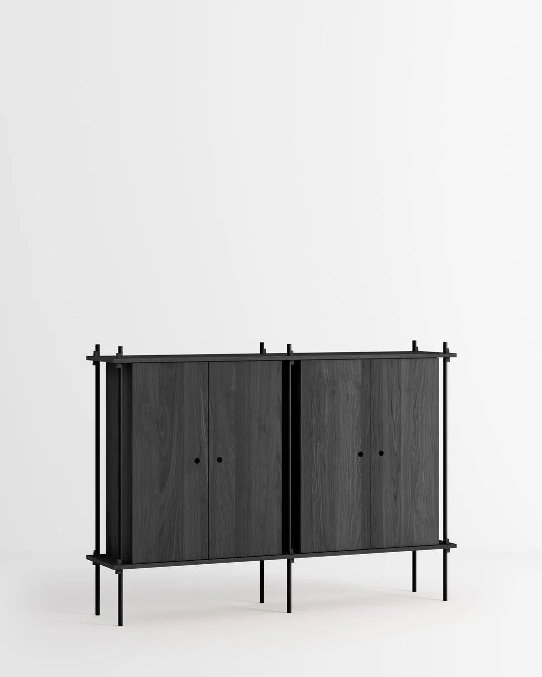 ชั้นวางของ ชั้นเก็บของ ชั้นวางตกแต่งบ้าน ชั้นจัดแสดงของสะสม ชั้นจัดระเบียบ และชั้นโชว์ของจาก MOEBE ดีไซน์เรียบง่ายแบบสแกนดิเนเวีย ปรับเปลี่ยนได้ตามพื้นที่และการใช้งาน ผลิตจากไม้โอ๊กแท้และเหล็กเคลือบสีพาวเดอร์ สะท้อนแนวคิดของ Old Pine Trees เรื่องความงามที่ใช้งานได้จริงและอยู่กับเราได้นาน