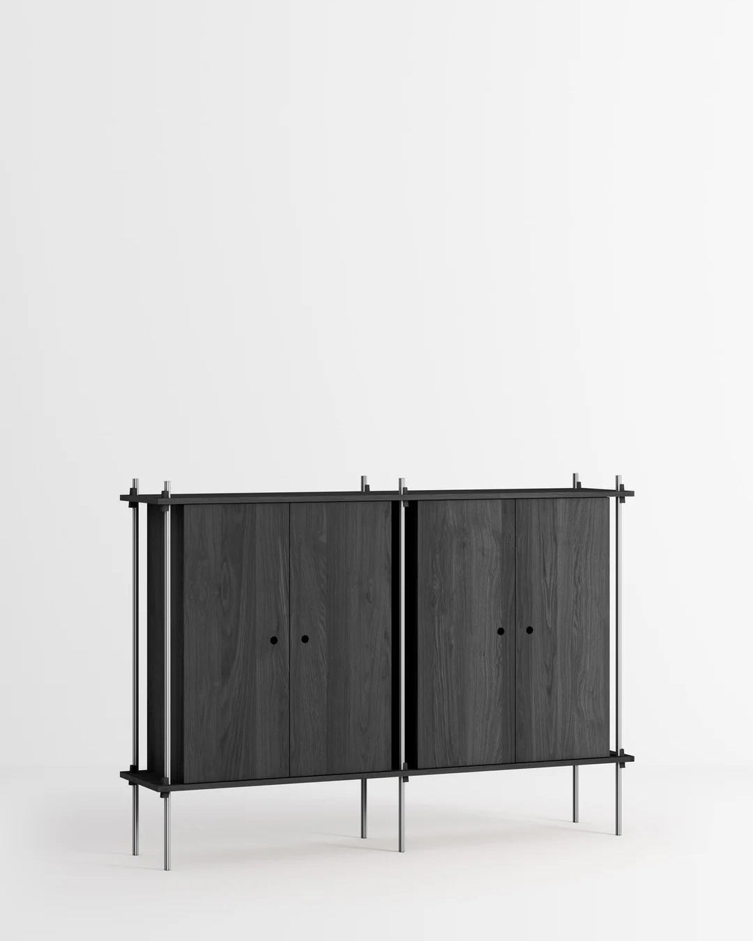 ชั้นวางของ ชั้นเก็บของ ชั้นวางตกแต่งบ้าน ชั้นจัดแสดงของสะสม ชั้นจัดระเบียบ และชั้นโชว์ของจาก MOEBE ดีไซน์เรียบง่ายแบบสแกนดิเนเวีย ปรับเปลี่ยนได้ตามพื้นที่และการใช้งาน ผลิตจากไม้โอ๊กแท้และเหล็กเคลือบสีพาวเดอร์ สะท้อนแนวคิดของ Old Pine Trees เรื่องความงามที่ใช้งานได้จริงและอยู่กับเราได้นาน