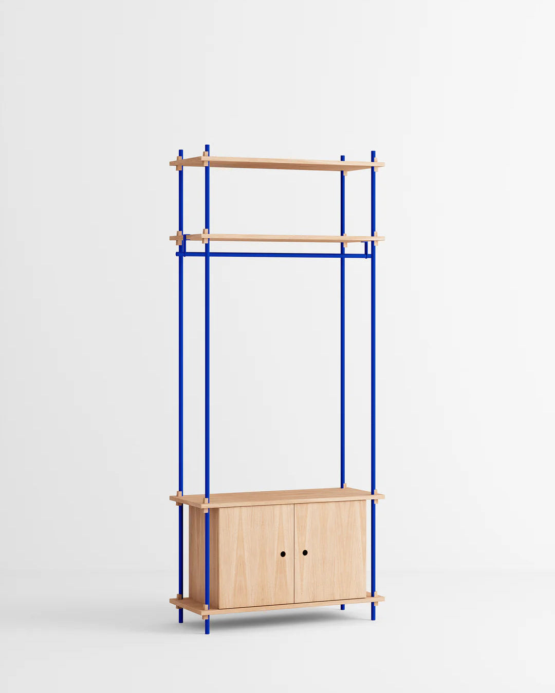 ราวแขวนผ้า MOEBE แบบโมดูลาร์ ทำจากไม้โอ๊กสไตล์สแกนดิเนเวียน นำเข้าโดย Old Pine Trees ปรับแต่งได้ไม่สิ้นสุด เพิ่มชิ้นส่วนหรือปรับรูปแบบได้ตามต้องการ โครงสร้างแบบคอมโพเนนต์ แข็งแรง ใช้งานได้นาน เหมาะสำหรับการจัดเก็บเสื้อผ้าและตกแต่งบ้านในสไตล์สแกนดิเนเวียนอย่างเป็นระเบียบ