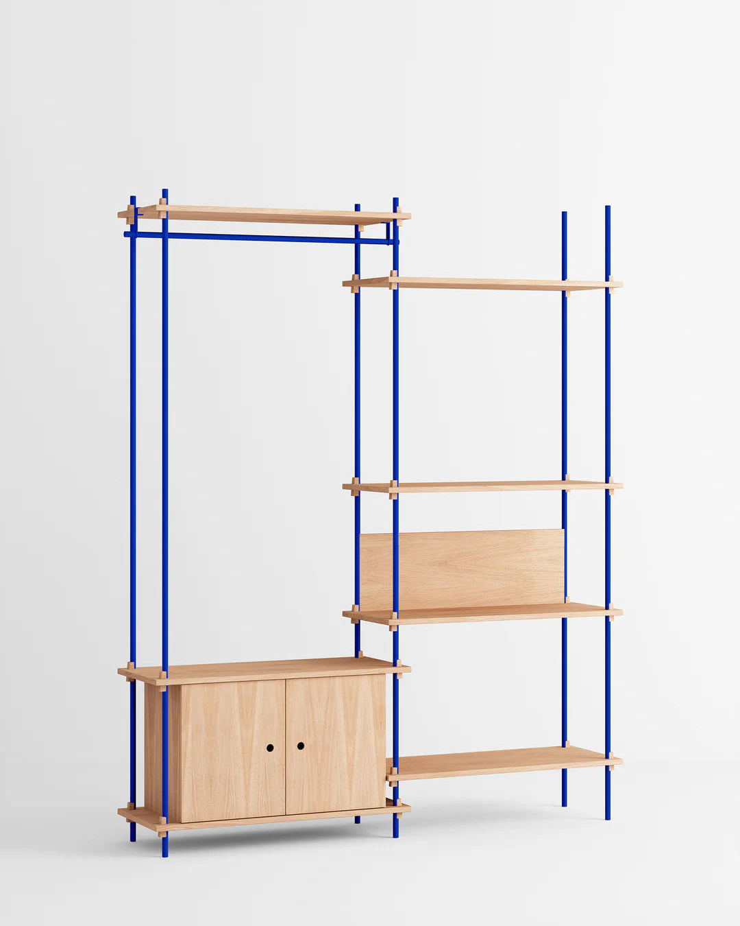 ราวแขวนผ้า MOEBE แบบโมดูลาร์ ทำจากไม้โอ๊กสไตล์สแกนดิเนเวียน นำเข้าโดย Old Pine Trees ปรับแต่งได้ไม่สิ้นสุด เพิ่มชิ้นส่วนหรือปรับรูปแบบได้ตามต้องการ โครงสร้างแบบคอมโพเนนต์ แข็งแรง ใช้งานได้นาน เหมาะสำหรับการจัดเก็บเสื้อผ้าและตกแต่งบ้านในสไตล์สแกนดิเนเวียนอย่างเป็นระเบียบ