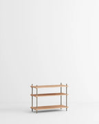 ชั้นวางของจาก MOEBE ดีไซน์เรียบง่ายแบบสแกนดิเนเวีย
ปรับเปลี่ยนได้ตามพื้นที่และการใช้งาน ผลิตจากไม้โอ๊กแท้และเหล็กเคลือบสีพาวเดอร์
สะท้อนแนวคิดของ Old Pine Trees เรื่องความงามที่ใช้งานได้จริงและอยู่กับเราได้นาน