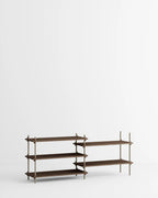 ชั้นวางของจาก MOEBE ดีไซน์เรียบง่ายแบบสแกนดิเนเวีย
ปรับเปลี่ยนได้ตามพื้นที่และการใช้งาน ผลิตจากไม้โอ๊กแท้และเหล็กเคลือบสีพาวเดอร์
สะท้อนแนวคิดของ Old Pine Trees เรื่องความงามที่ใช้งานได้จริงและอยู่กับเราได้นาน