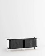 ชั้นวางของจาก MOEBE ดีไซน์เรียบง่ายแบบสแกนดิเนเวีย
ปรับเปลี่ยนได้ตามพื้นที่และการใช้งาน ผลิตจากไม้โอ๊กแท้และเหล็กเคลือบสีพาวเดอร์
สะท้อนแนวคิดของ Old Pine Trees เรื่องความงามที่ใช้งานได้จริงและอยู่กับเราได้นาน