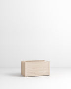MOEBE Storage Box กล่องเก็บของไม้โอ๊กแบบมินิมัล วางได้ทั้งแนวนอนและแนวตั้ง ใช้เป็นกล่องเก็บของหรือโต๊ะข้าง โต๊ะหัวเตียง จำหน่ายโดย Old Pine Trees