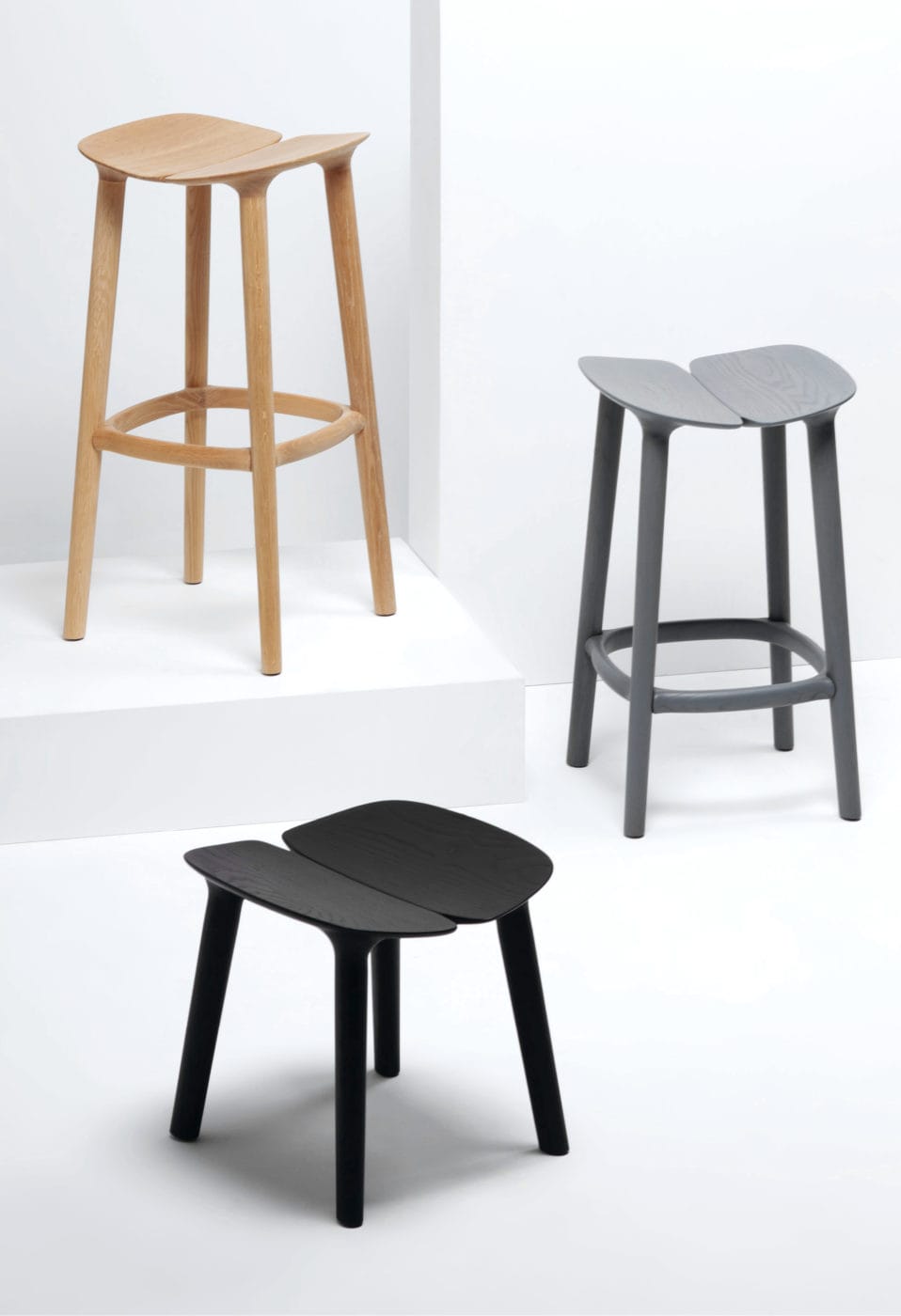 Mattiazzi MC3 OSSO Low Stool สตูลไม้ ash หรือ oak ดีไซน์ organic ออกแบบโดย Ronan & Erwan Bouroullec