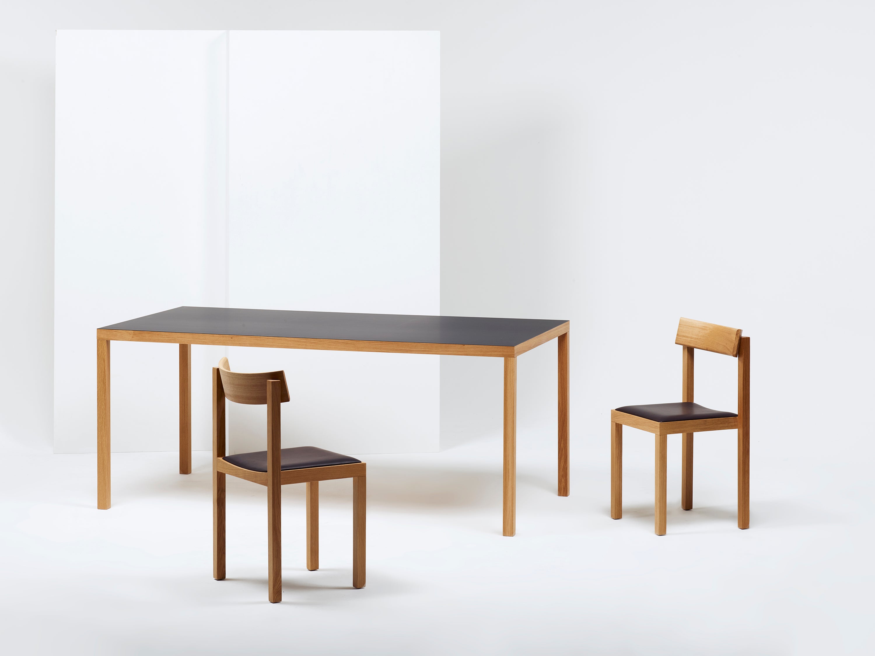 Mattiazzi MC14 PRIMO Table โต๊ะโครงไม้ oak สำหรับพื้นที่รับประทานอาหารและทำงานร่วมสมัย