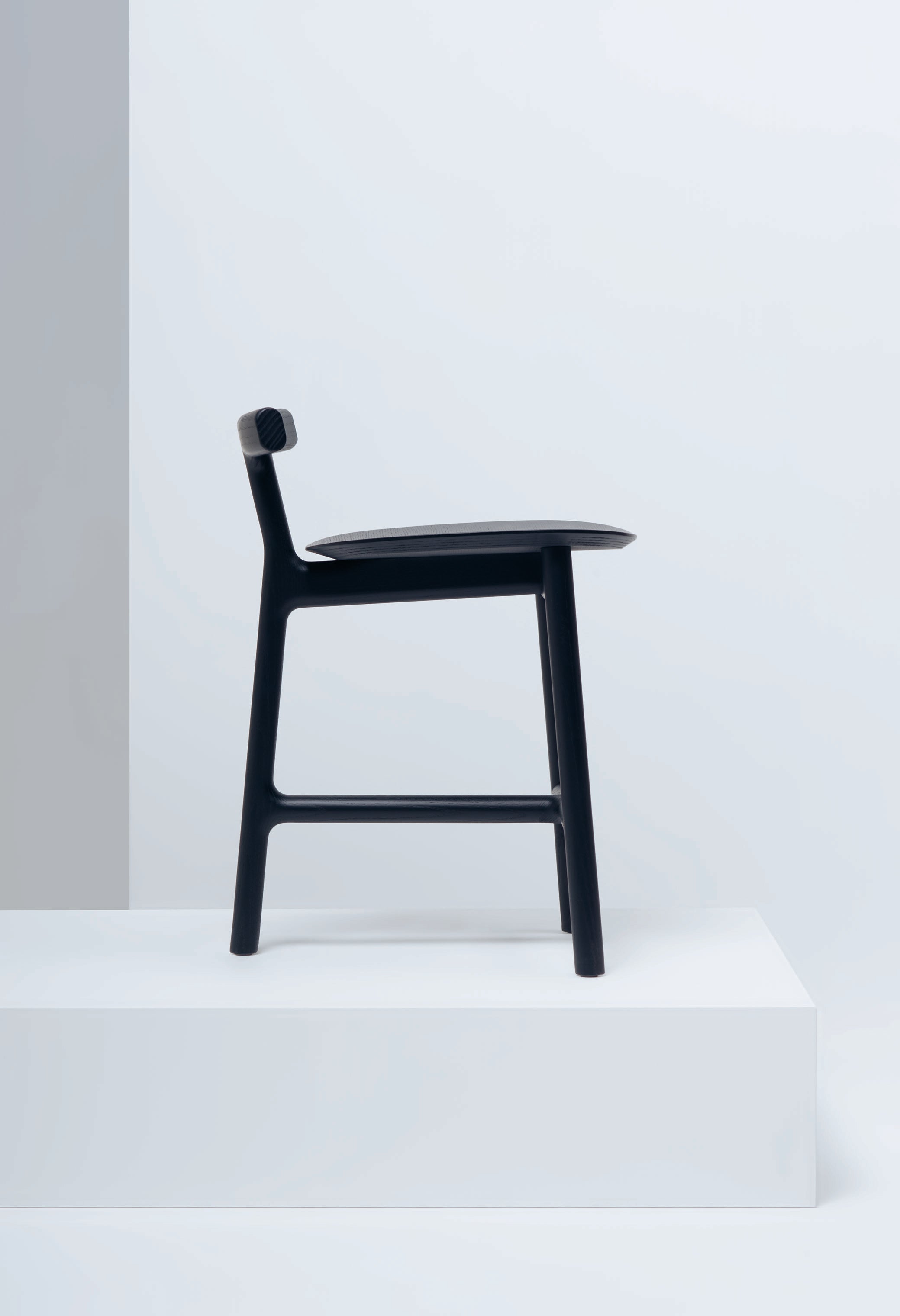 Mattiazzi MC7 RADICE Chair เก้าอี้ไม้สามขาดีไซน์เรียบง่าย ออกแบบโดย Sam Hecht & Kim Colin