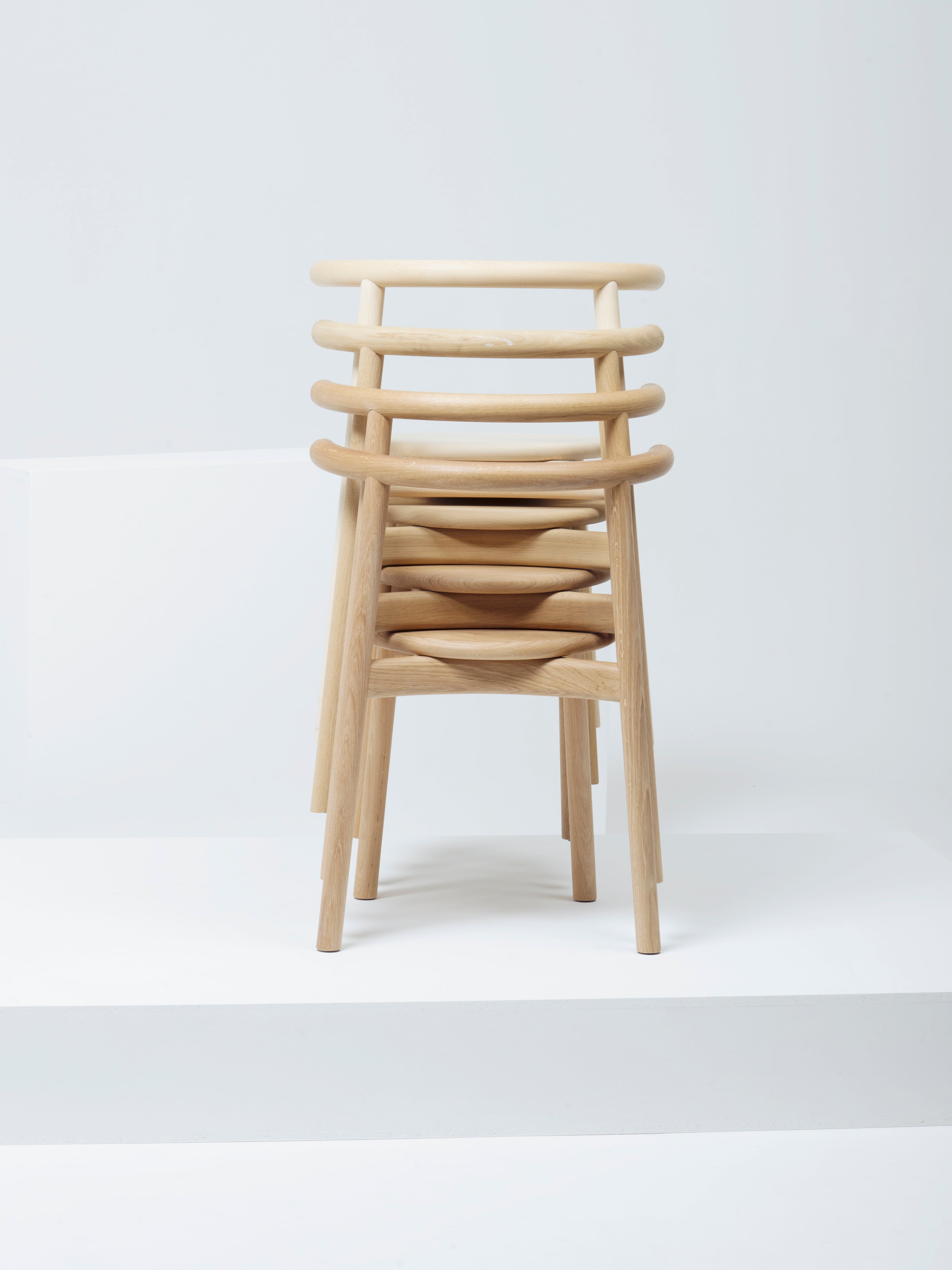 Mattiazzi MC5 SOLO Chair เก้าอี้ไม้ดีไซน์เรียบง่ายสำหรับ café และ dining spaces ออกแบบโดย Nitzan Cohen