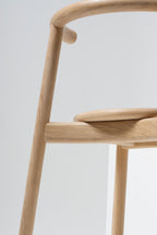Mattiazzi MC5 SOLO Chair เก้าอี้ไม้ดีไซน์เรียบง่ายสำหรับ café และ dining spaces ออกแบบโดย Nitzan Cohen