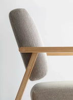Archetyp Lounge Chair
