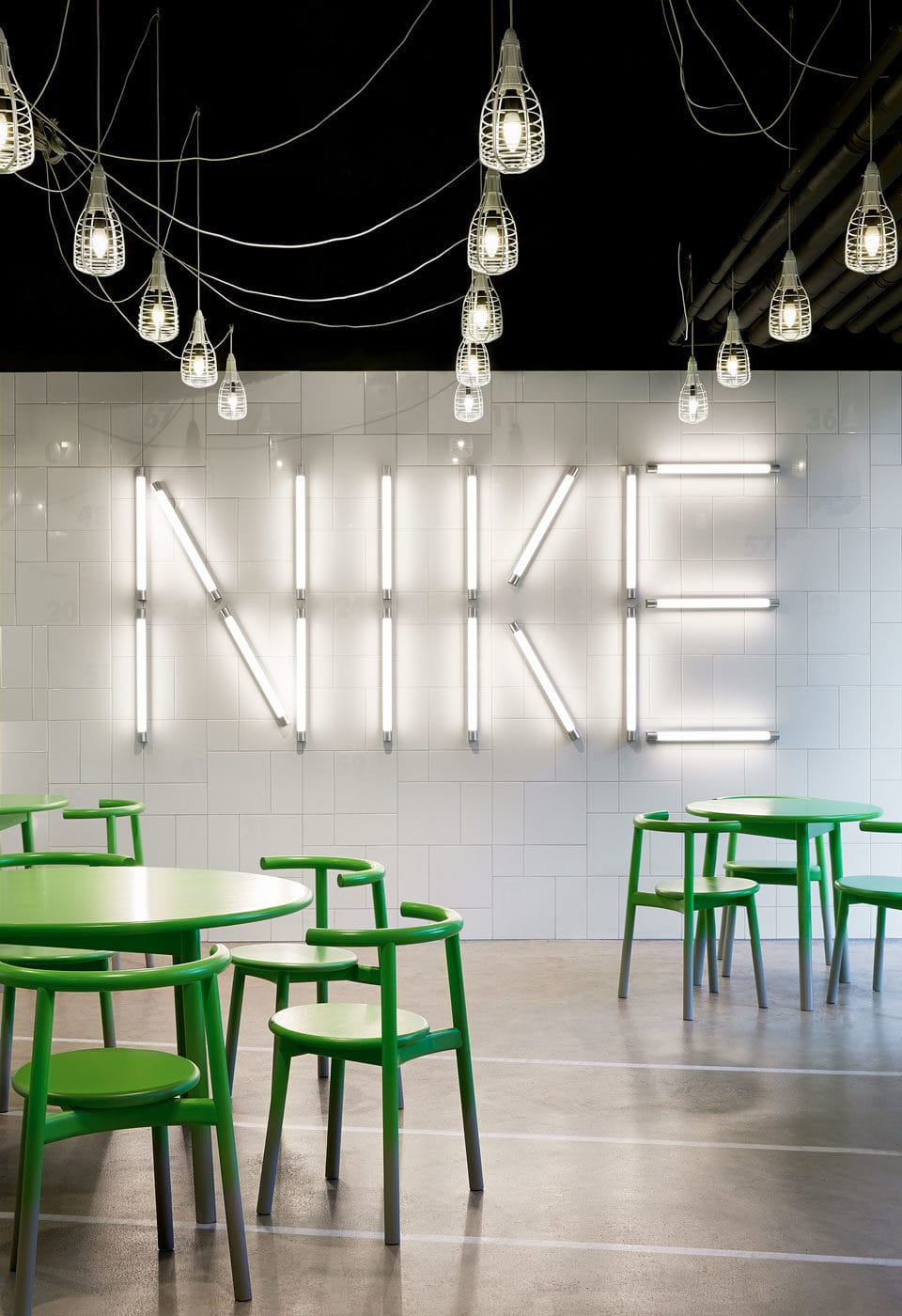 Mattiazzi MC5 SOLO Chair เก้าอี้ไม้ดีไซน์เรียบง่ายสำหรับ café และ dining spaces ออกแบบโดย Nitzan Cohen