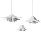 โคมไฟแขวน Norm 06 สีขาว พร้อมชุดสายไฟ E27 และ Canopy สำหรับติดตั้ง ดีไซน์ประติมากรรมแบบมินิมอลจาก Normann Copenhagen นำเข้าโดย Old Pine Trees