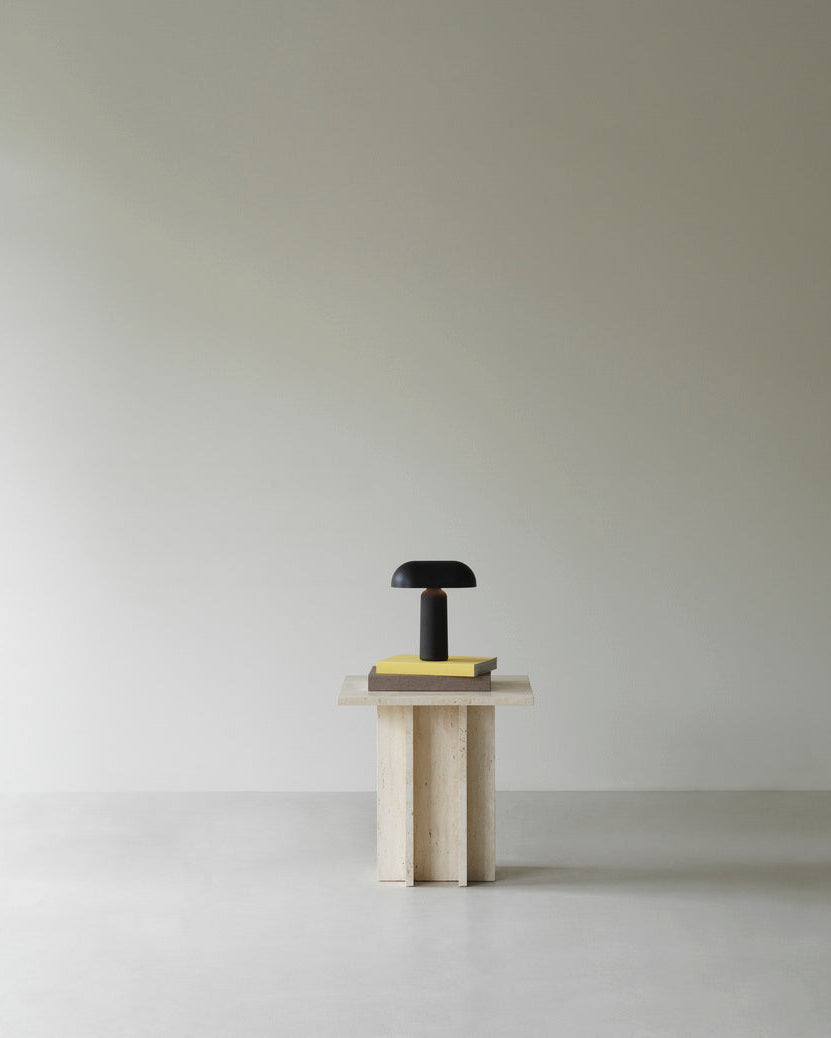 โคมไฟพกพา Normann Copenhagen Porta Lamp ตั้งโต๊ะ ใช้ไฟ LED ปรับระดับได้ ดีไซน์เรียบง่ายแบบสแกนดิเนเวียน นำเข้าโดย Old Pine Trees