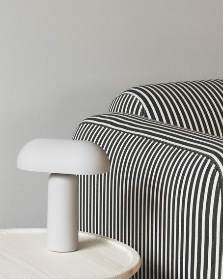 โคมไฟพกพา Normann Copenhagen Porta Lamp ตั้งโต๊ะ ใช้ไฟ LED ปรับระดับได้ ดีไซน์เรียบง่ายแบบสแกนดิเนเวียน นำเข้าโดย Old Pine Trees