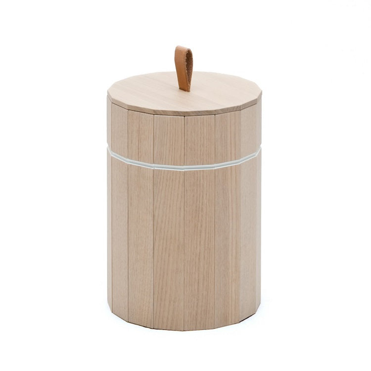 Colour Bin Medium Chestnut / White Line