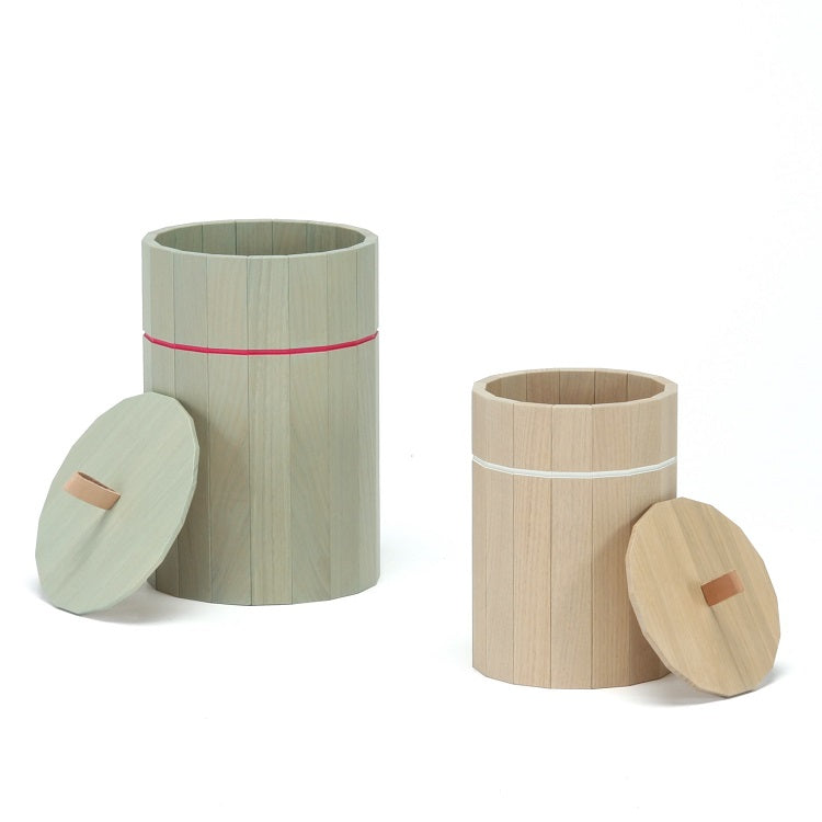 Colour Bin Medium Chestnut / White Line