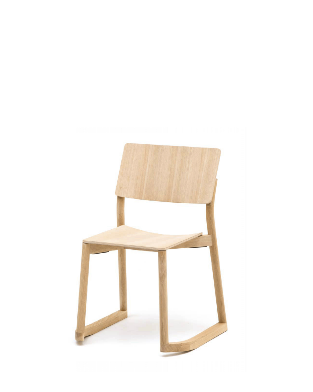 Karimoku New Standard Panorama Chair with Runners เก้าอี้ไม้โอ๊คที่นั่งไม้อัดดัดโค้ง ออกแบบโดย Geckeler Michels