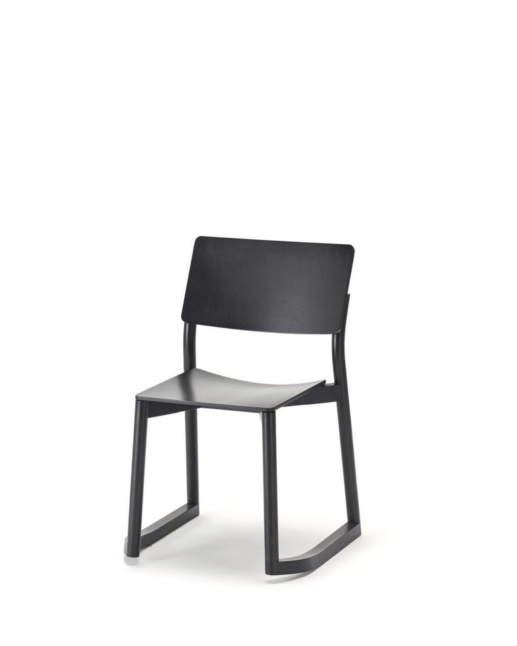 Karimoku New Standard Panorama Chair with Runners เก้าอี้ไม้โอ๊คที่นั่งไม้อัดดัดโค้ง ออกแบบโดย Geckeler Michels