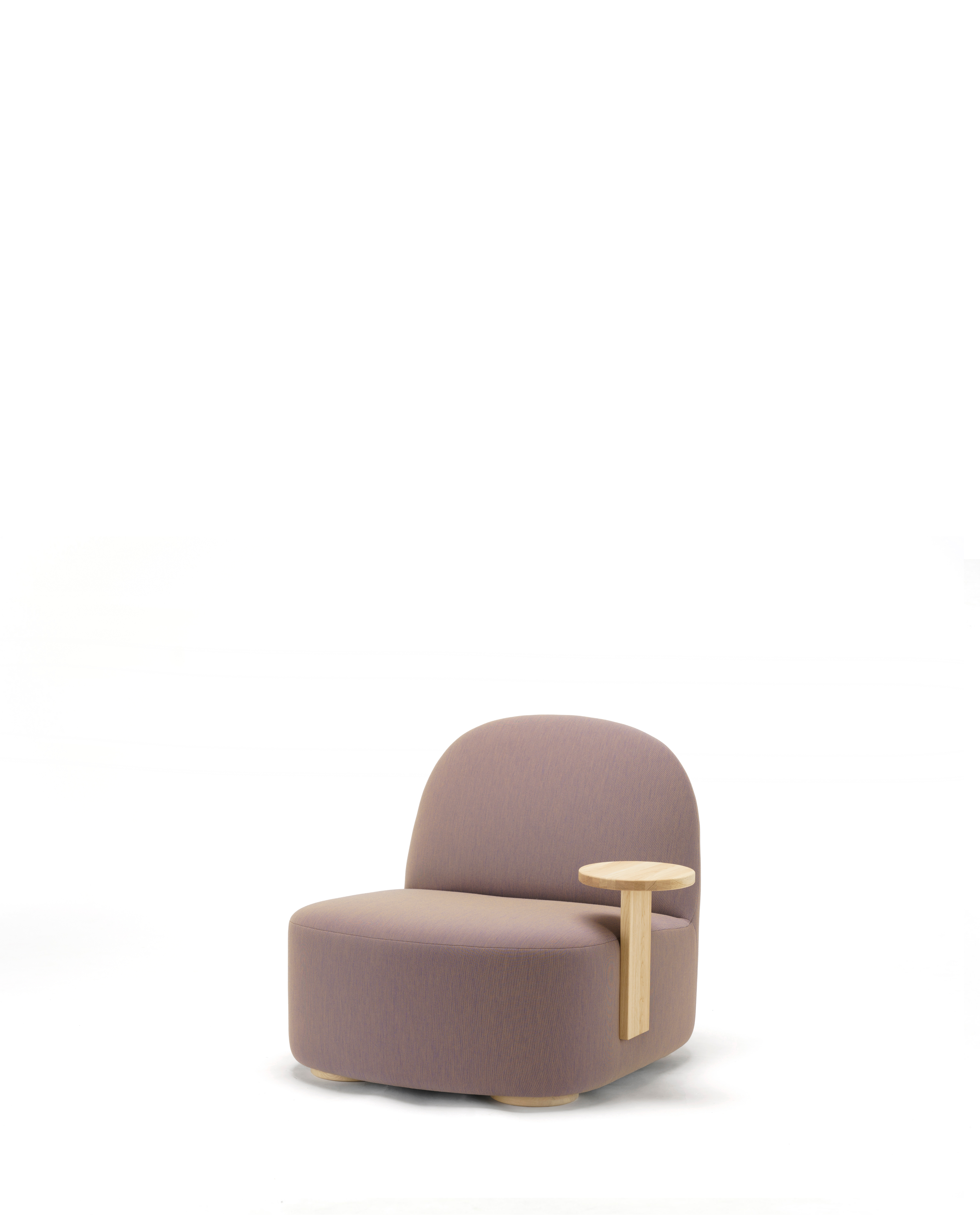 Karimoku New Standard Polar Lounge Chair L with Side Table Left เก้าอี้เลานจ์เบาะบุผ้าพร้อมโต๊ะข้างไม้โอ๊ค ออกแบบโดย Moritz Schlatter