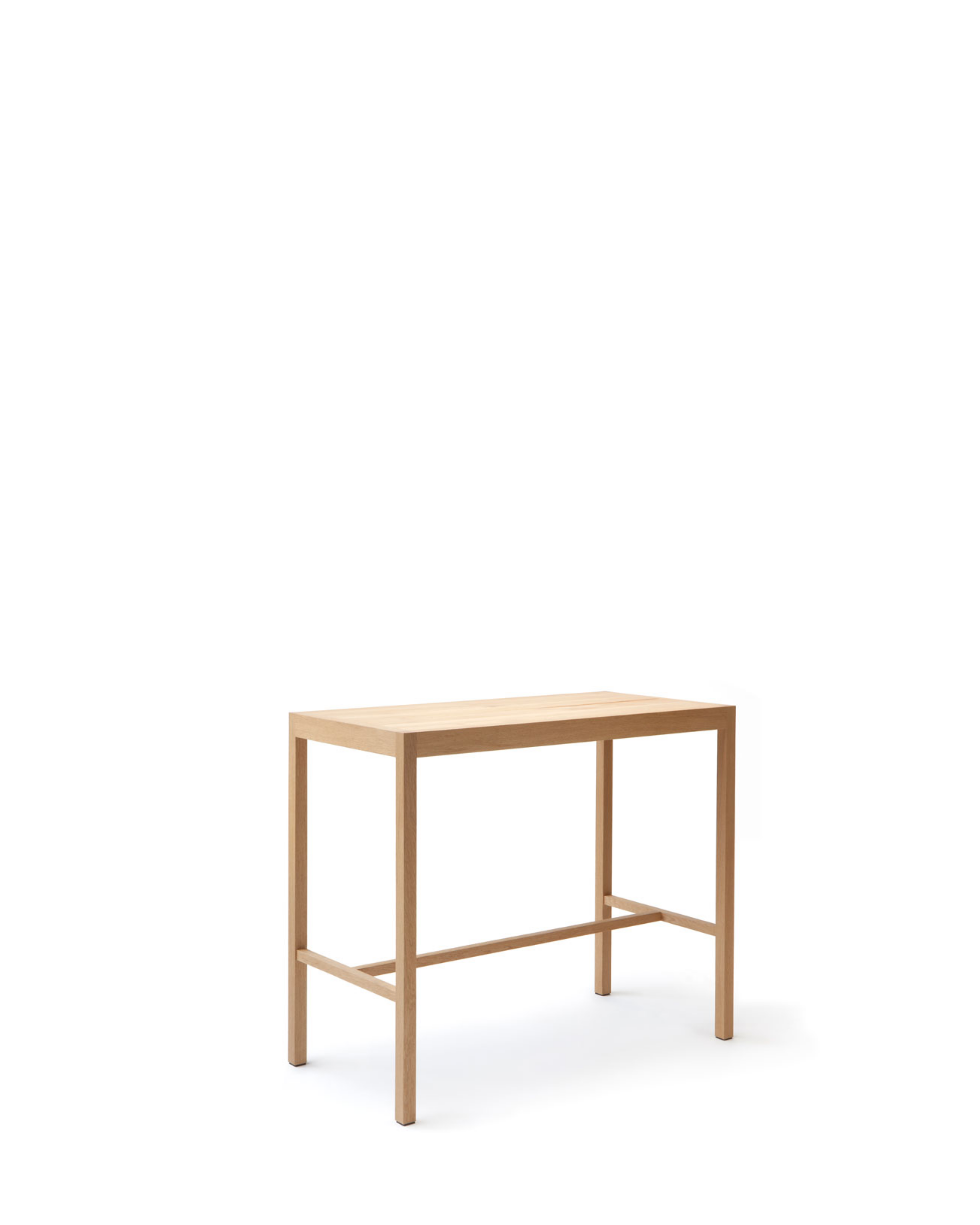 Nikari Seminar KVBP High Table โต๊ะสูง solid birch, ash หรือ oak พร้อมช่องกลาง tabletop ออกแบบโดย Kari Virtanen