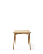Nikari Skandi Square Café Table โต๊ะสี่เหลี่ยม ash หรือ oak สำหรับพื้นที่ขนาดกะทัดรัด ออกแบบโดย Kari Virtanen