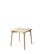 Nikari Skandi Square Café Table โต๊ะสี่เหลี่ยม ash หรือ oak สำหรับพื้นที่ขนาดกะทัดรัด ออกแบบโดย Kari Virtanen