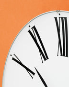 นาฬิกาแขวนผนัง Arne Jacobsen City Hall ดีไซน์มินิมอล คลาสสิกเรียบง่าย สไตล์เดนมาร์ก จัดจำหน่ายโดย Old Pine Trees